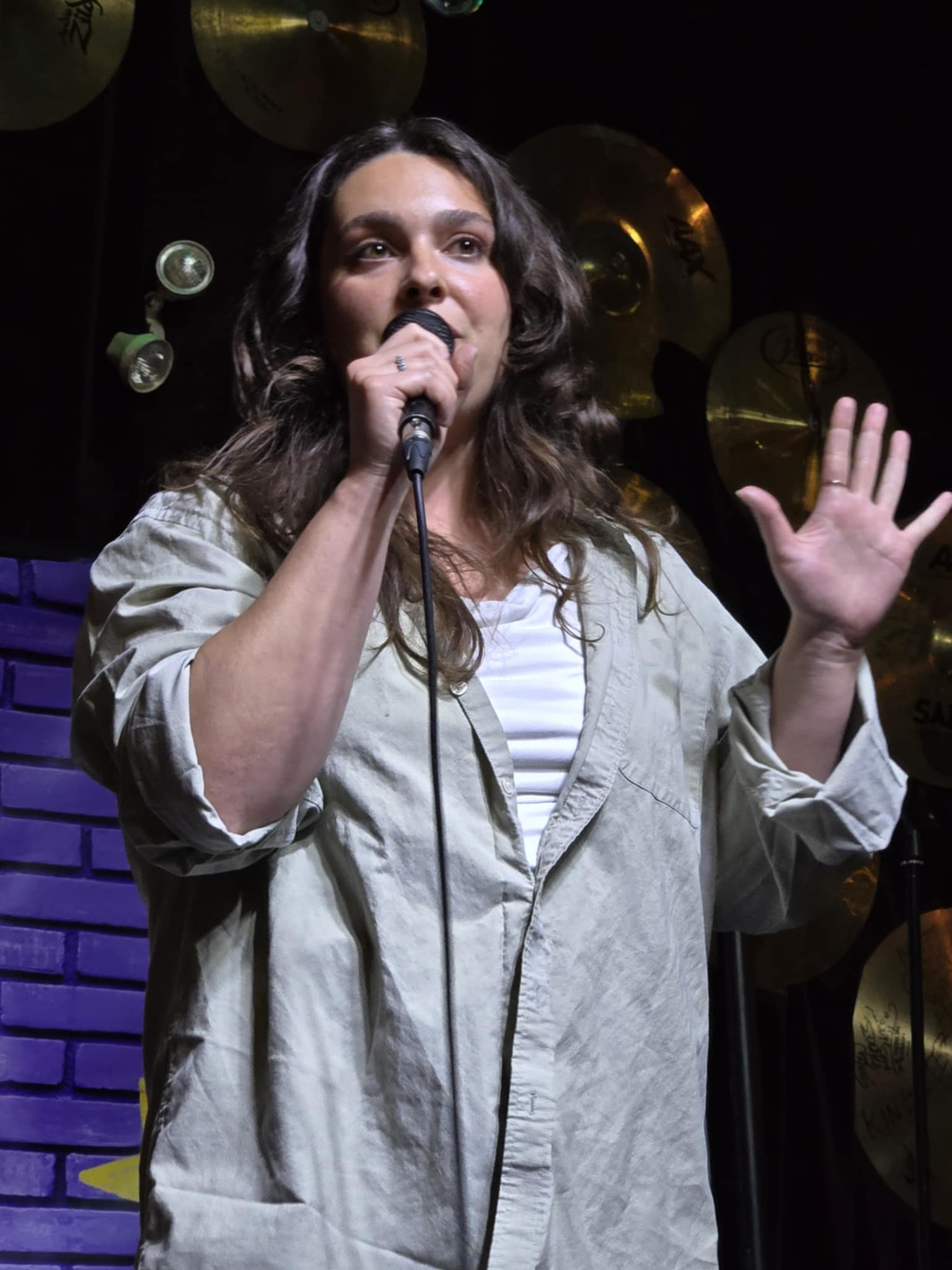 Andrea Rodrigues headshot