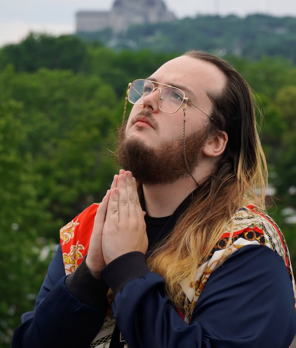 Zak Kik headshot