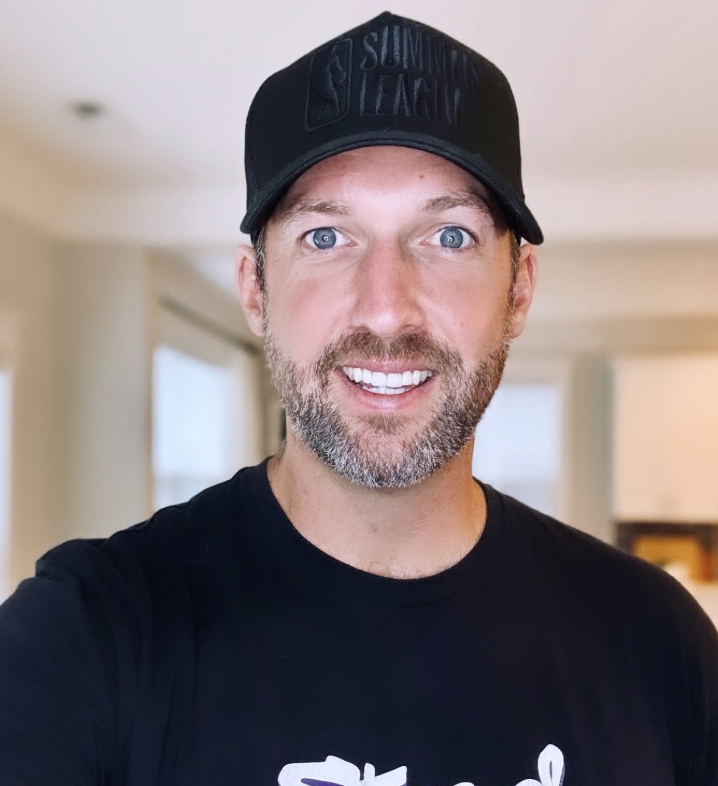 Mont Creamer headshot