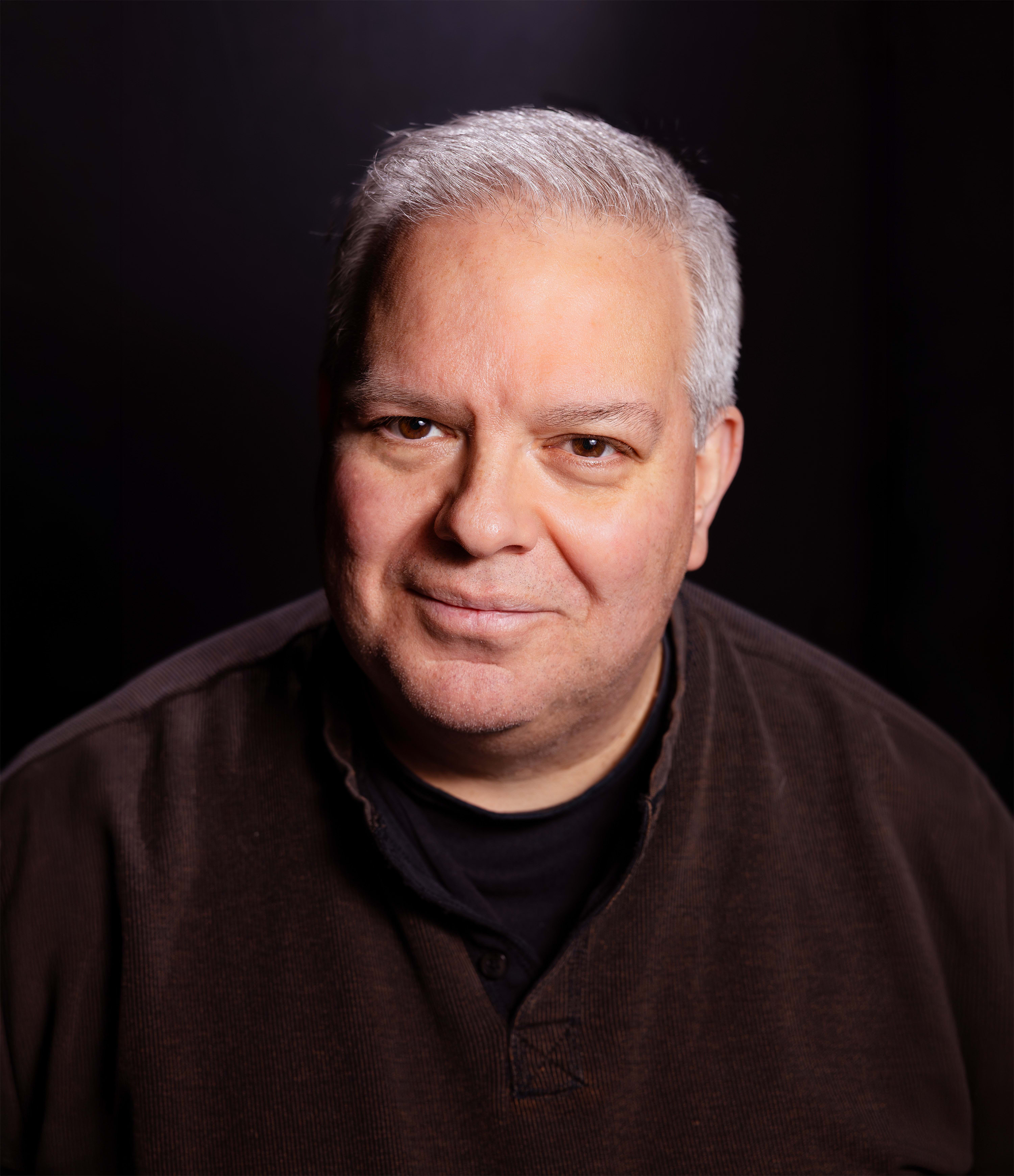 Barry Whitewater headshot