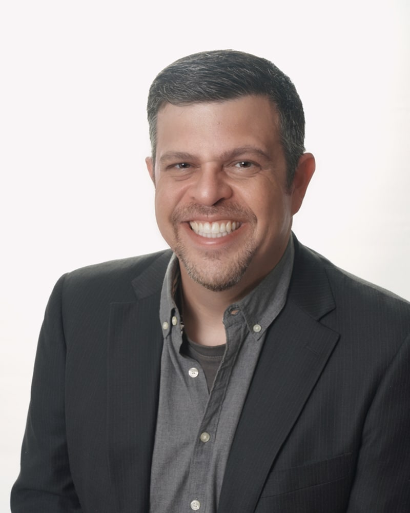 Aaron Aryanpur headshot