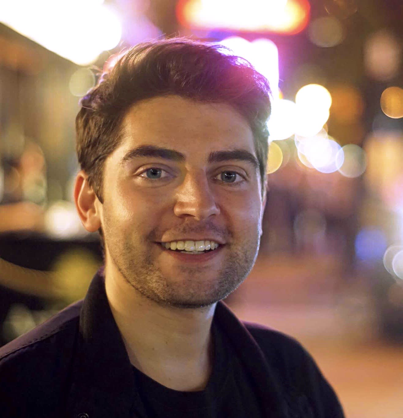 Elon Altman headshot