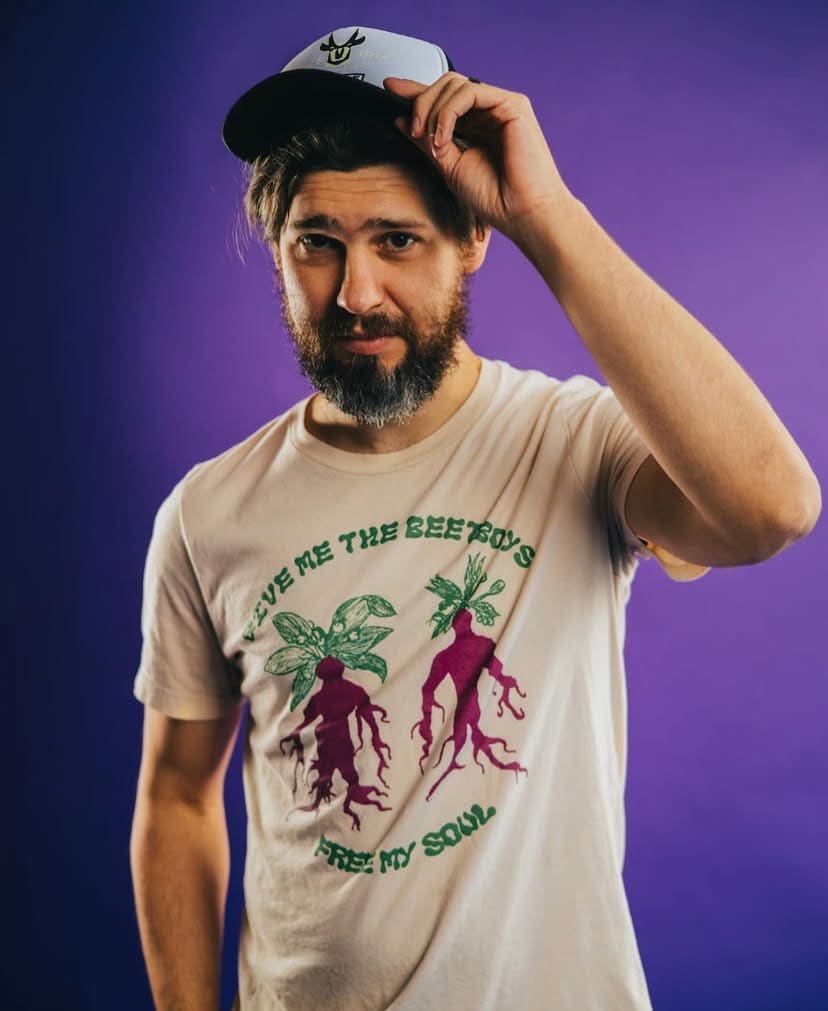 Lane Lonion headshot