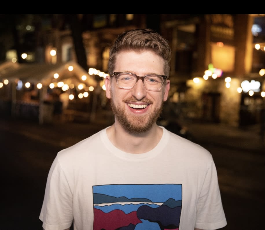 Eric Asker headshot