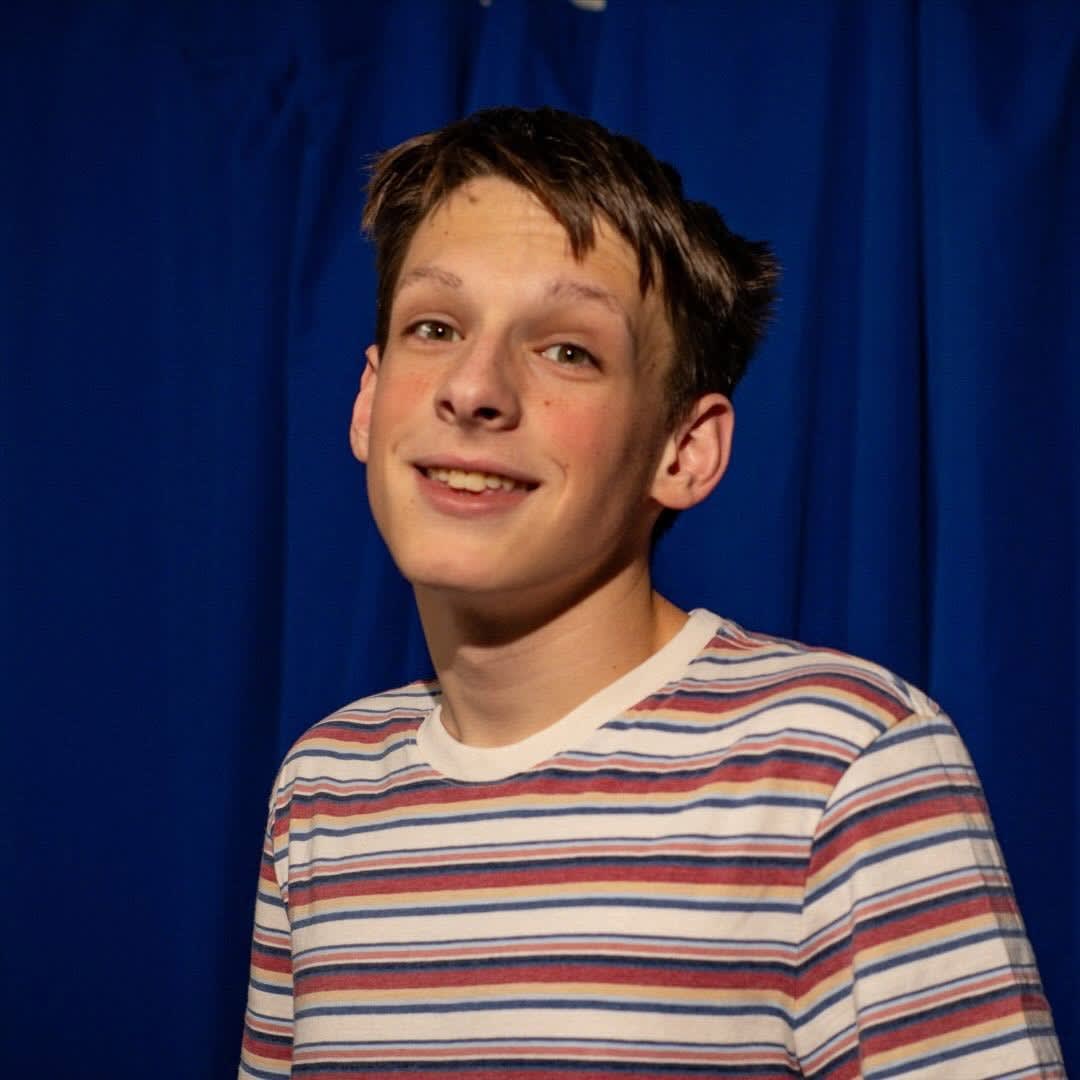 Lucas Estrella headshot