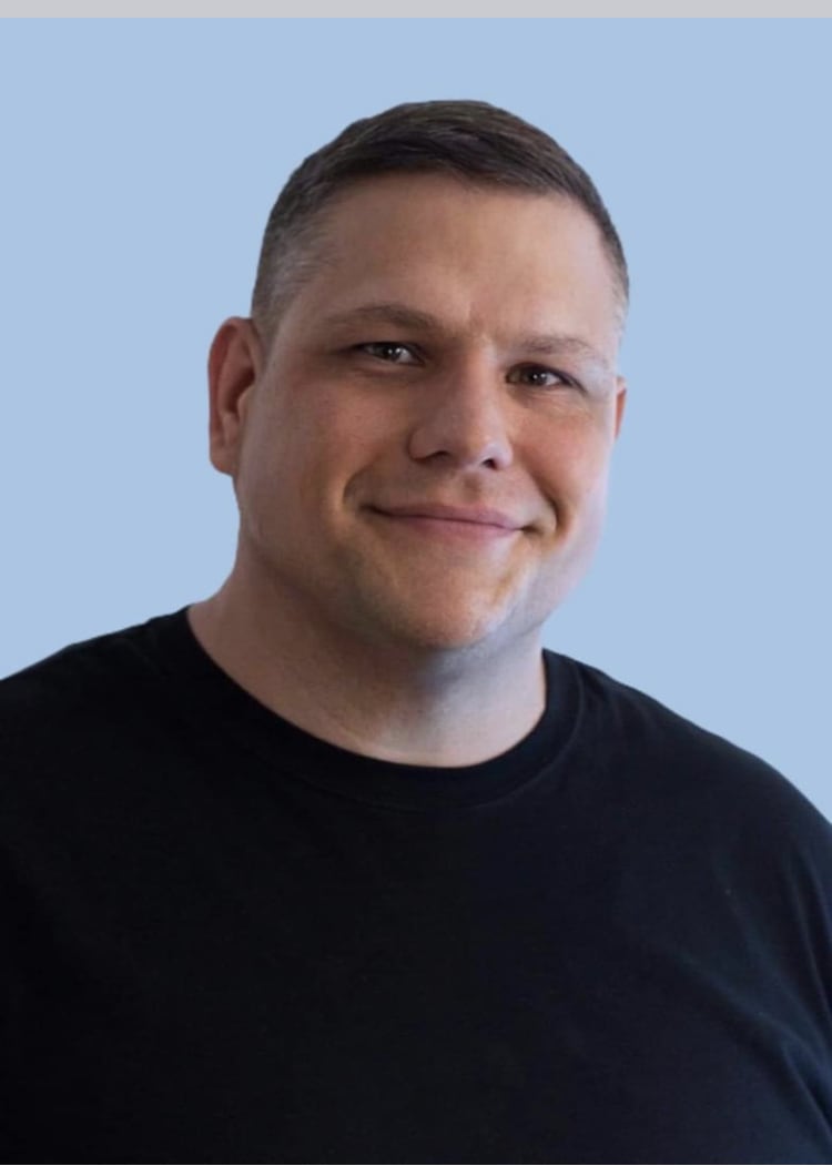 Dan Geurin headshot