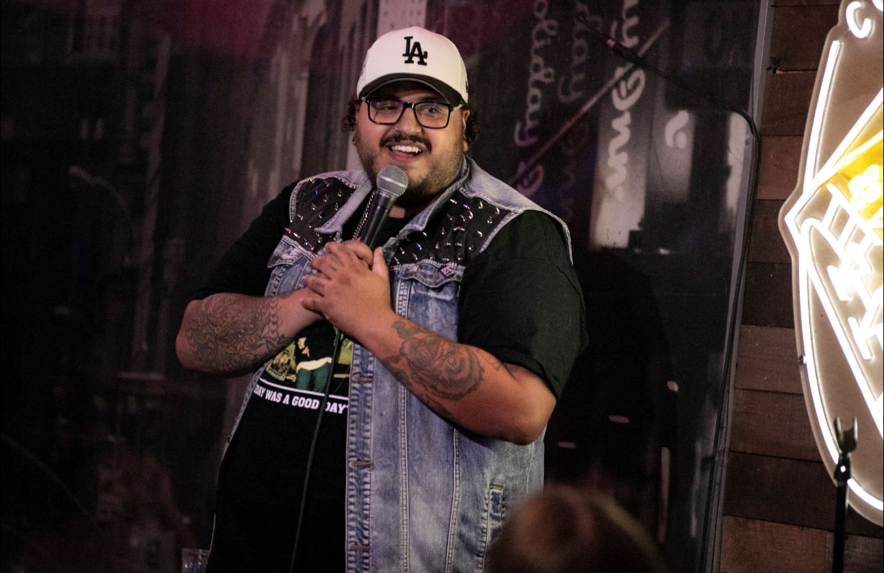 Manny Sierra headshot