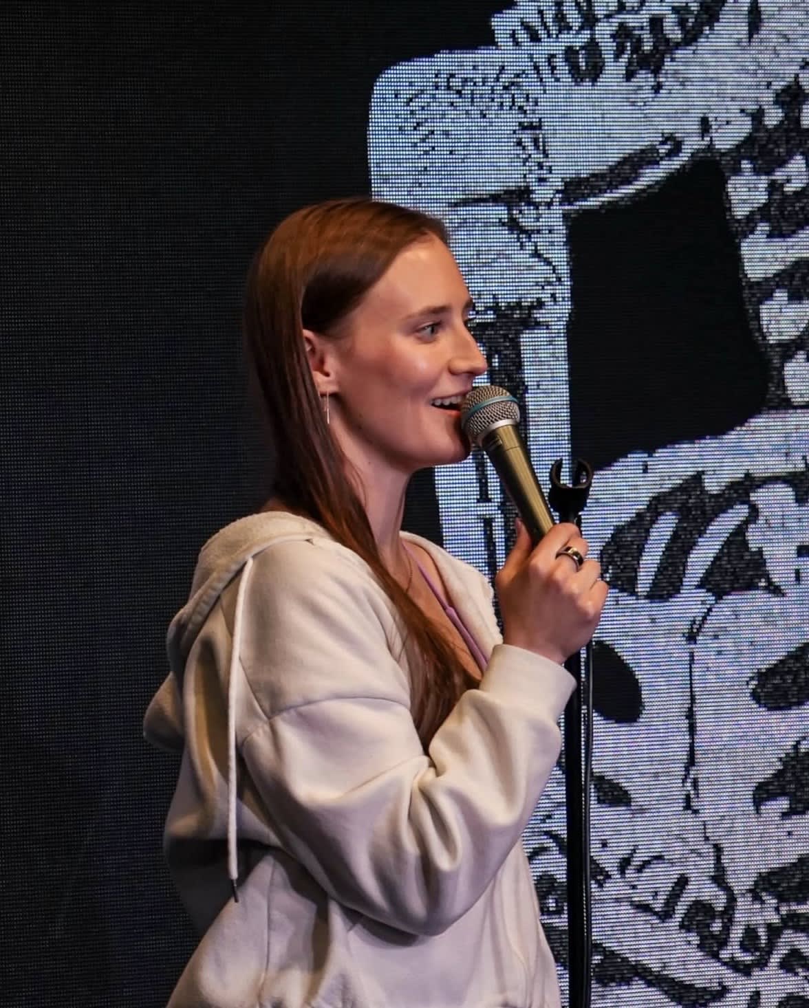 Katie Stewart headshot