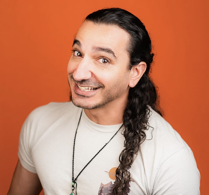 Zach Alasha headshot