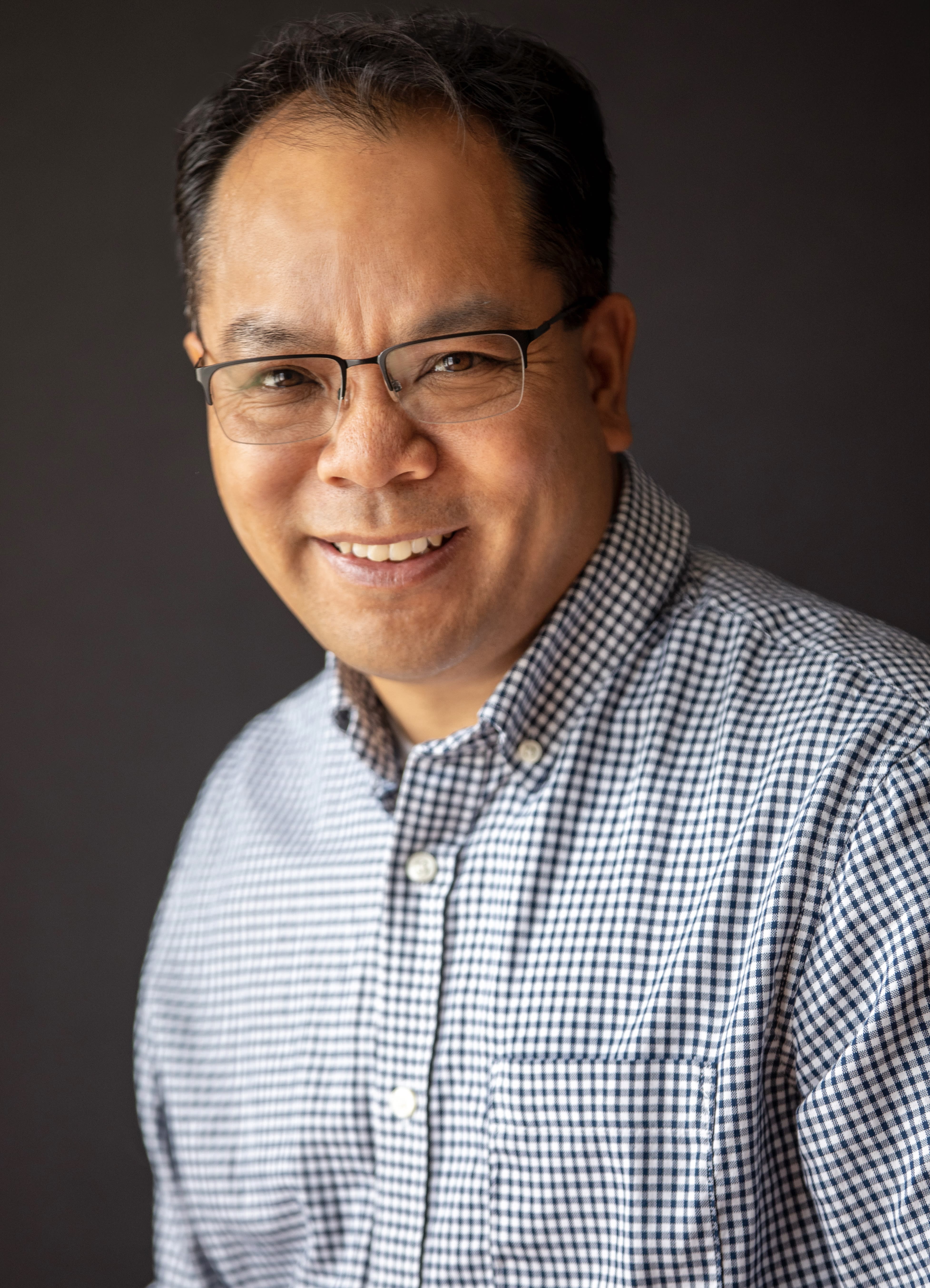 Edgar Sandoval headshot