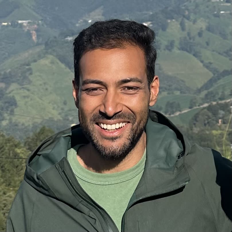 Ammar Ahmad headshot