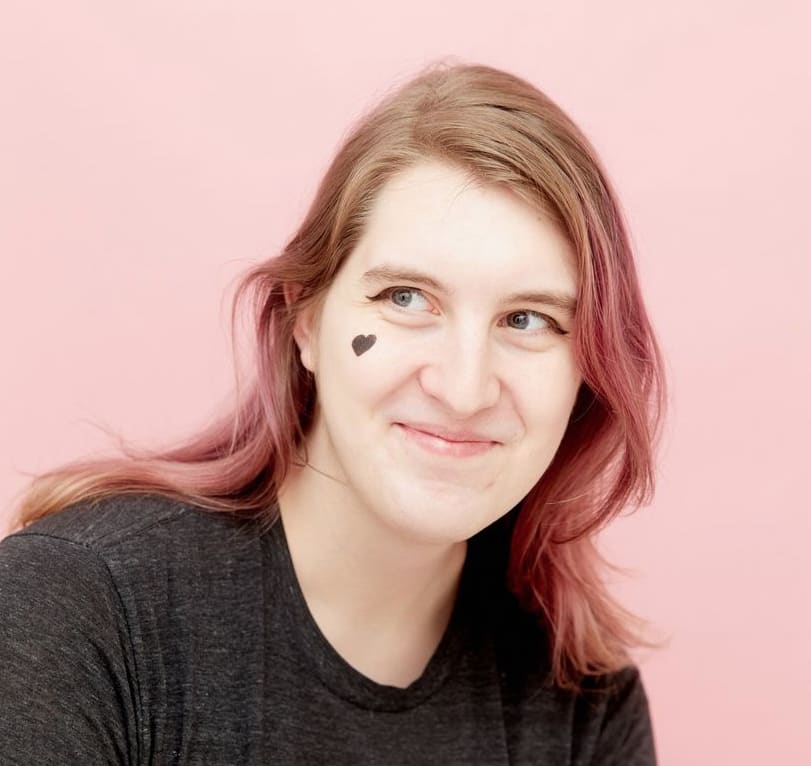 Ada Nicolle headshot