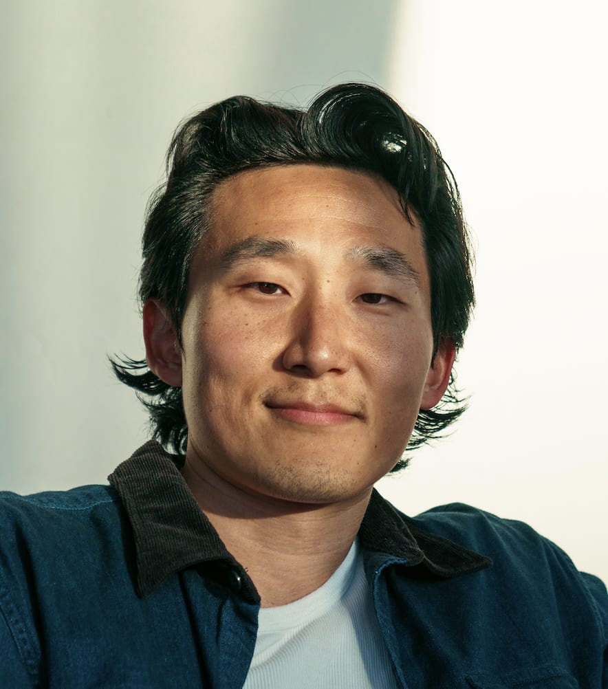 Stephen Cha headshot