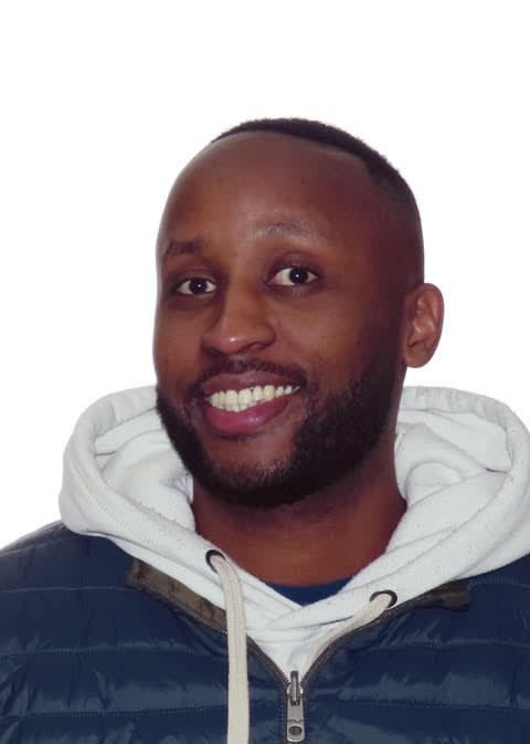 Victor Cesar headshot